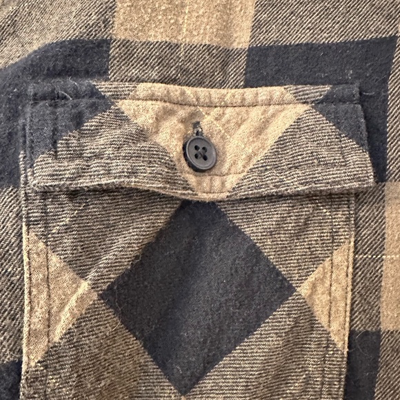 Flannel Shirt w/Hood - Picture 3 of 4